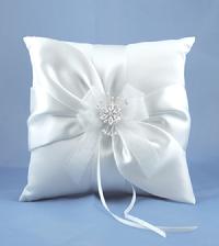 3053-9 Love in Winter Wonderland Ring Pillow $39.99