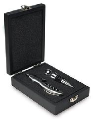 7060 Wine Set in Black Wooden Gift Box $19.98