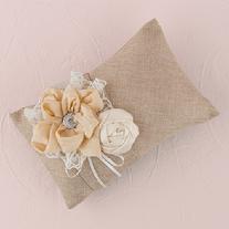 9500 Burlap Chic Ring Pillow