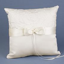 10037 Ivory Satin & Swirls Ring Pillow 