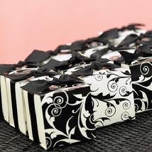 41703 Reversible Flourish Wrap Favour Box 