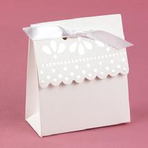 Scalloped Edge Favour Boxes