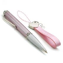 7058 Jewel Pen and Heart Strap Gift Set $24.98