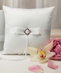 7144 Pure Elegance Ring Pillow $35.98