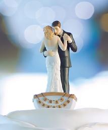 9352 Row Away Couple Cake Topper