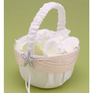 11252 Destination Romance Flower Girl Basket