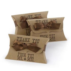 30639 Western Style Pillow Favour Box