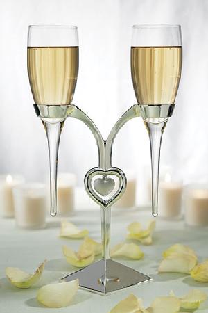 32429 Suspended Heart Toasting Flutes $32.99