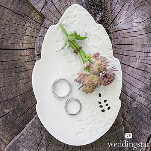 White Porcelain Leaf Ring Plate